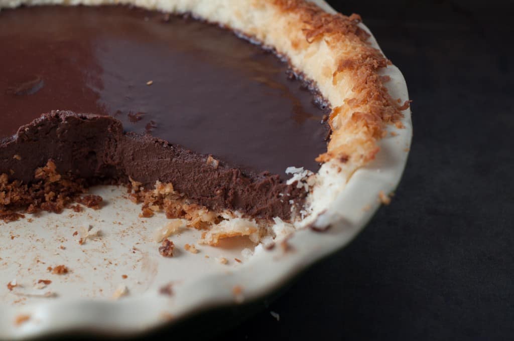 Dark chocolate pie with coconut crust