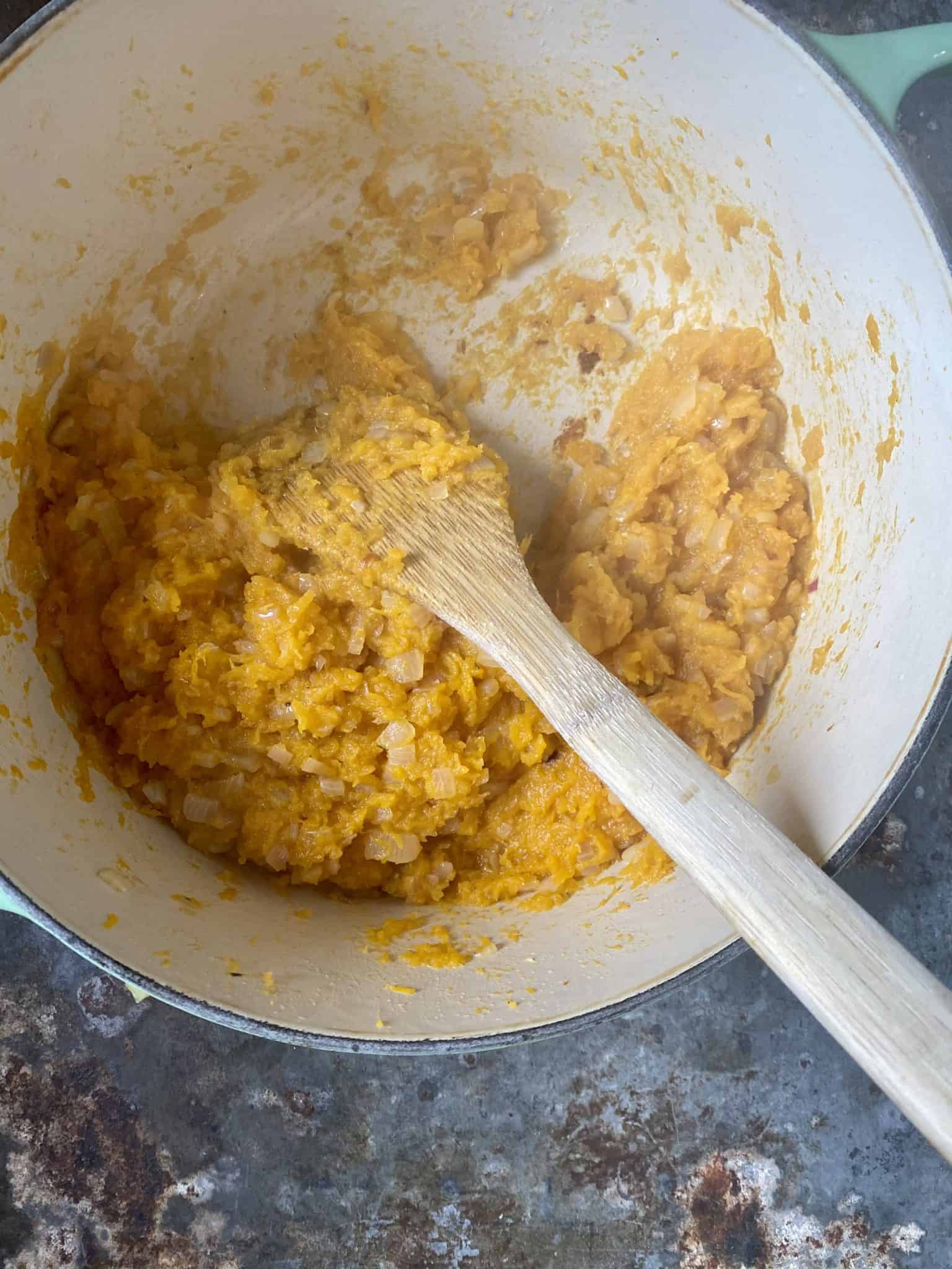 Mashed butternut squash in bowl