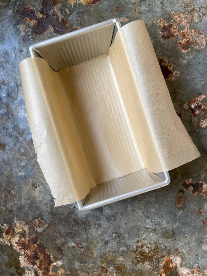 Loaf pan with parchment paper lining