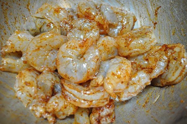 Seasoned raw shrimp